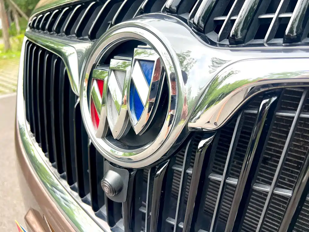 Buick GL8 2019 — фото 21