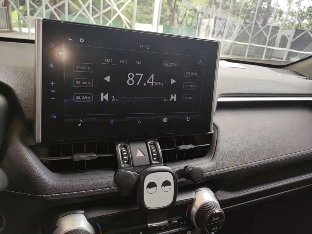 Toyota Wildlander 2021 — фото 13