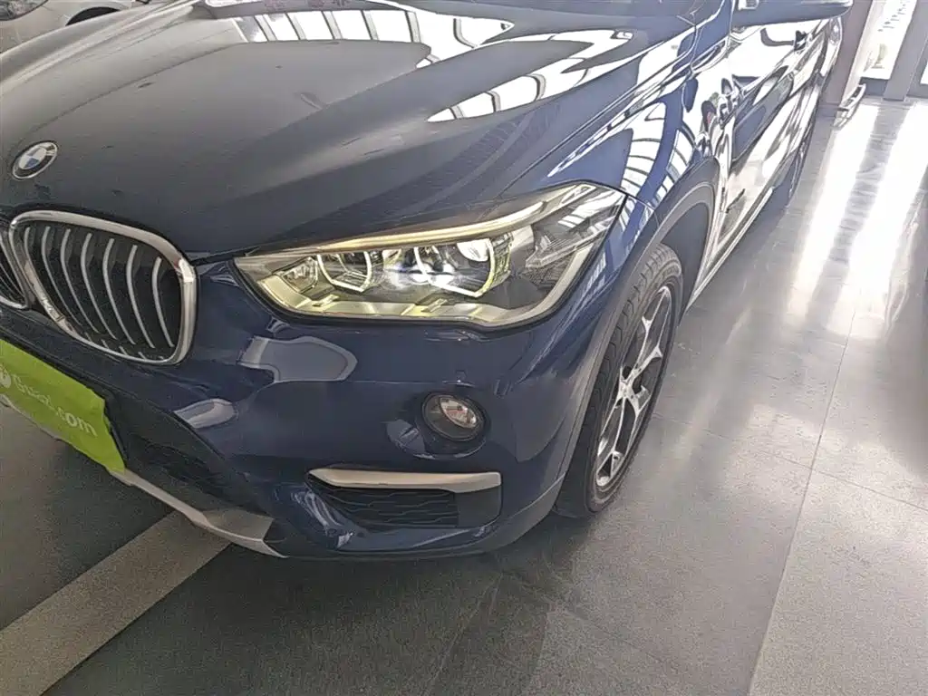 BMW X1 2018 — фото 24