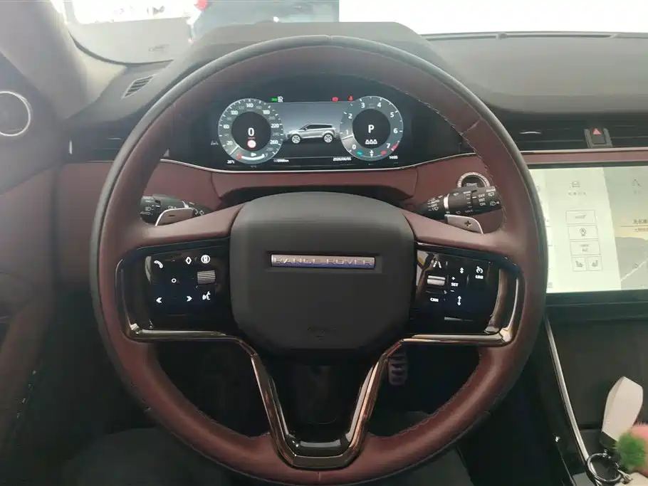 Land Rover Evoque 2025 — фото 15