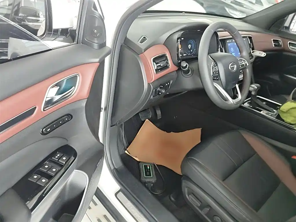 GAC Motor Trumpchi GS8 2020 — фото 16