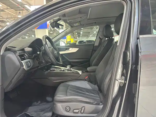 Audi A4L 2019