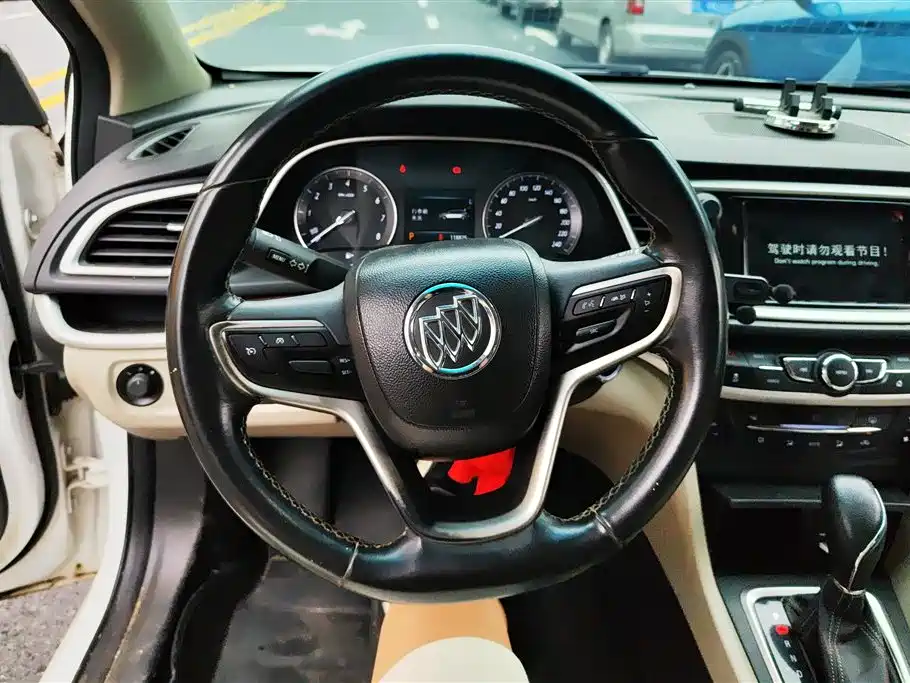 Buick Excelle 2019 — фото 15