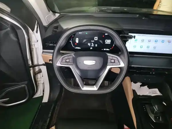 Geely Haoyue PRO 2024