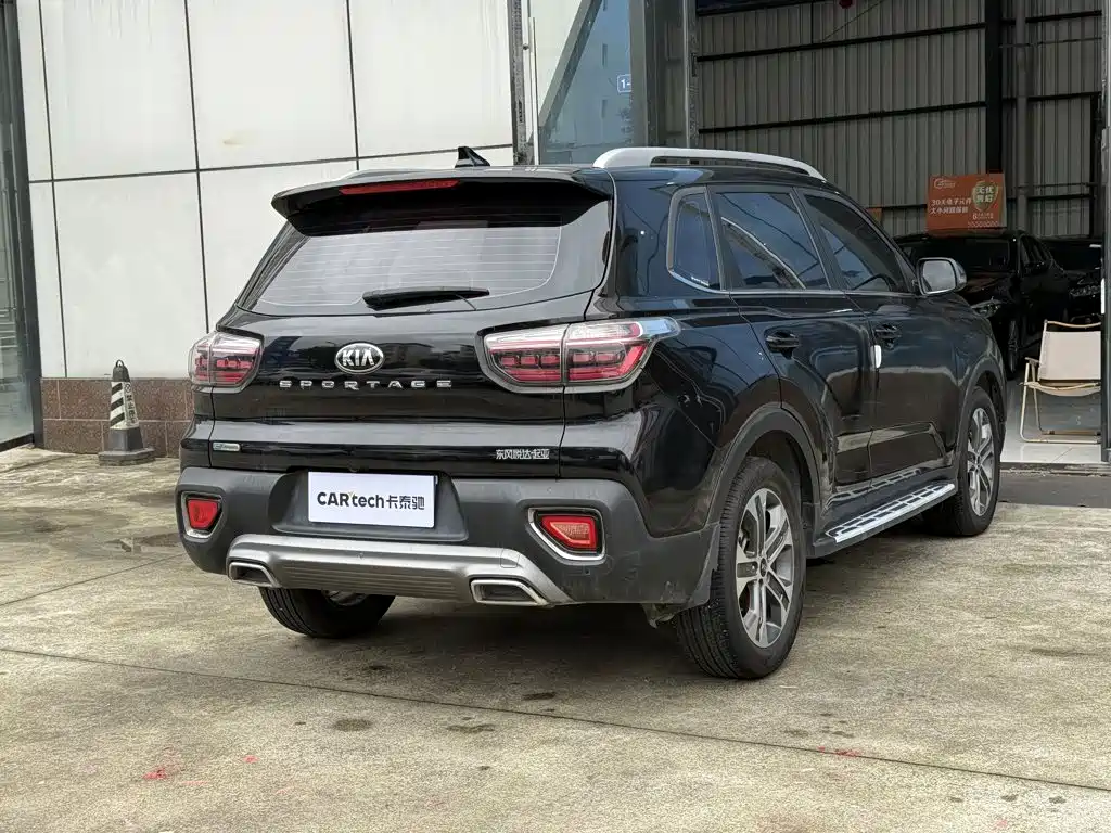 Kia Sportage 2018 — фото 12