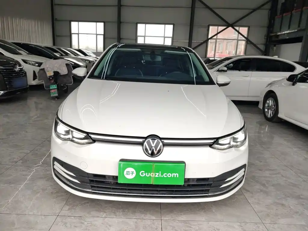 Volkswagen Golf 2021