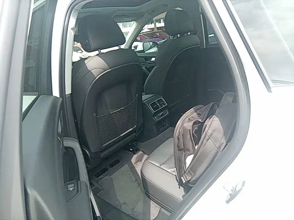 Audi Q5L 2022 — фото 17