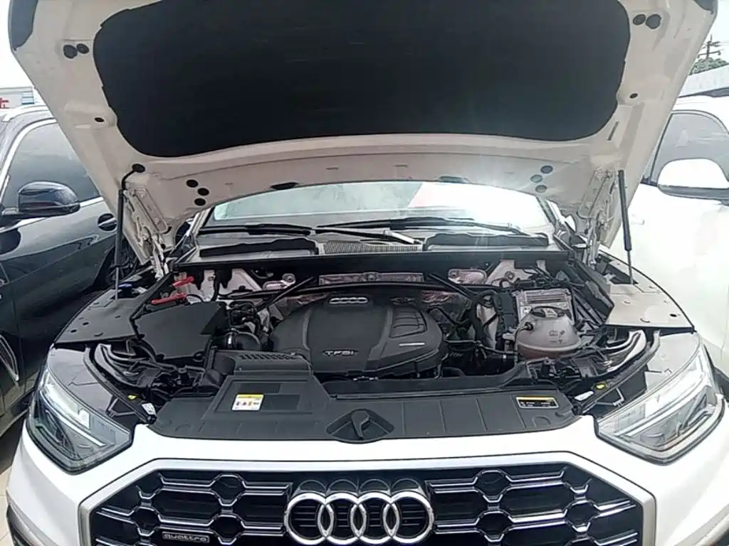 Audi Q5L 2022 — фото 20