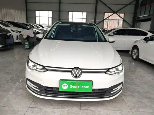 Volkswagen Golf 2021