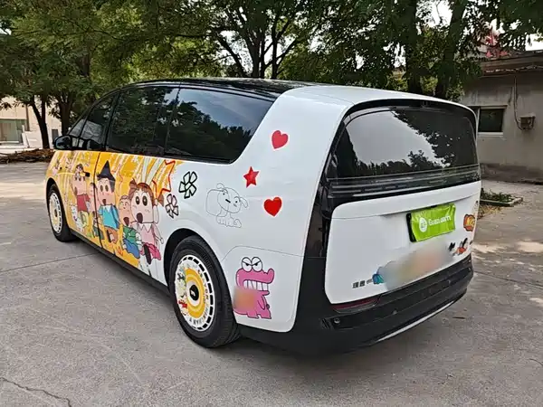 Li Auto MEGA 2024