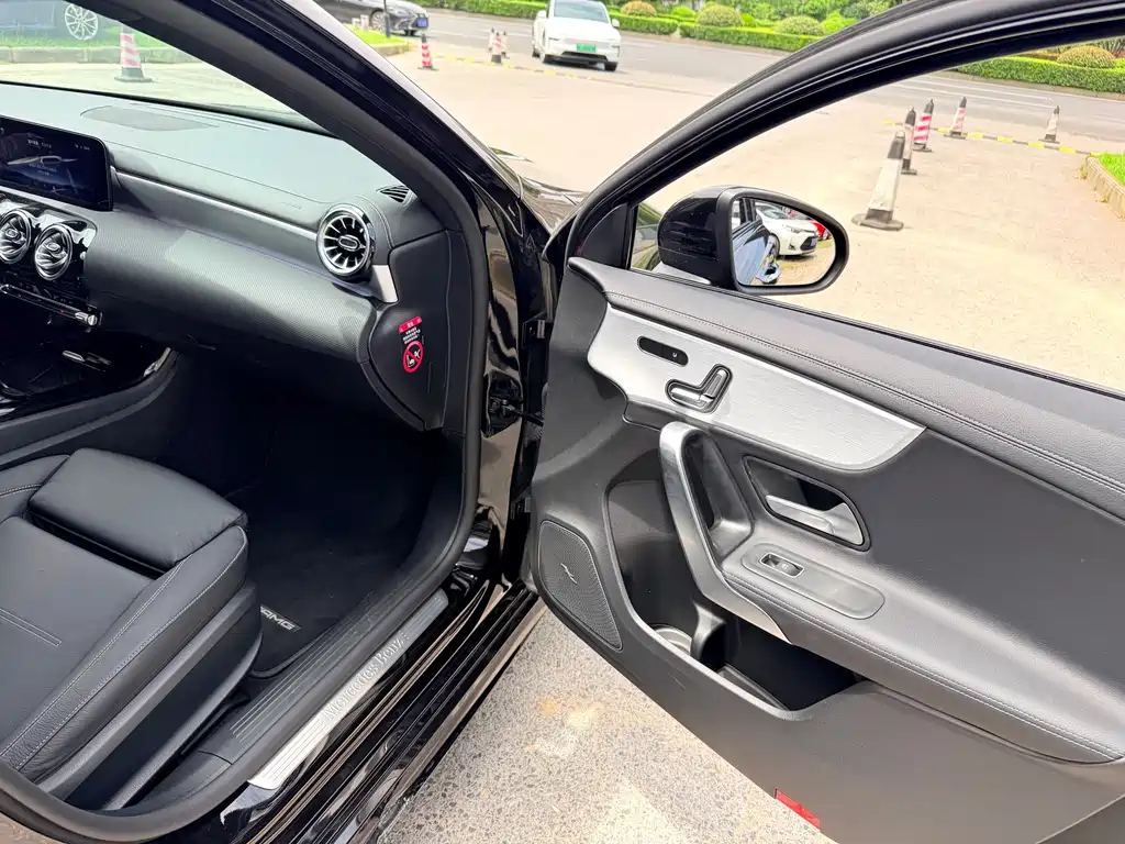 Mercedes-Benz A-Class AMG 2026 — фото 11