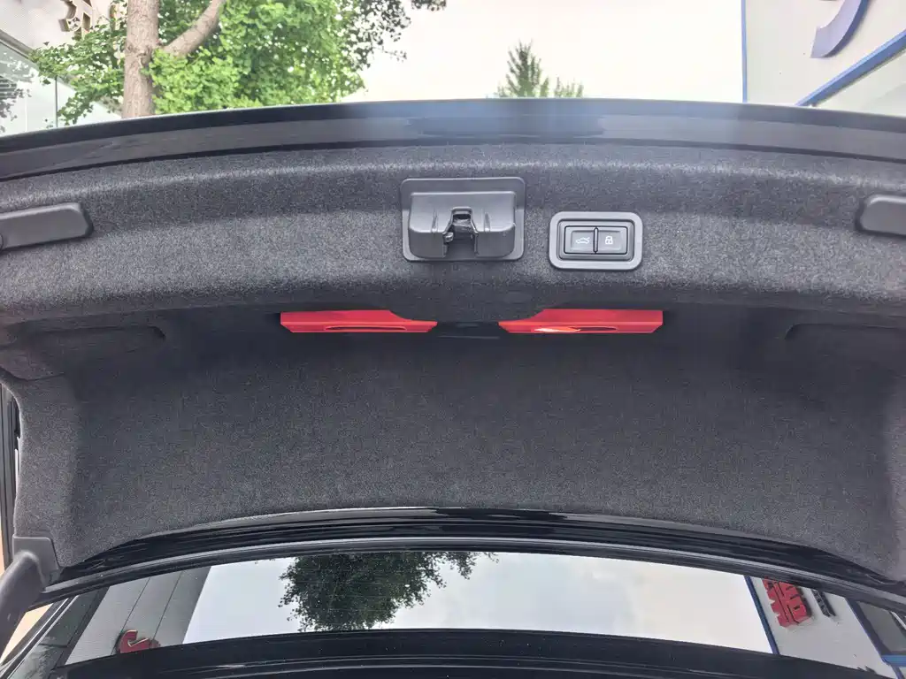 Audi A6L 2022