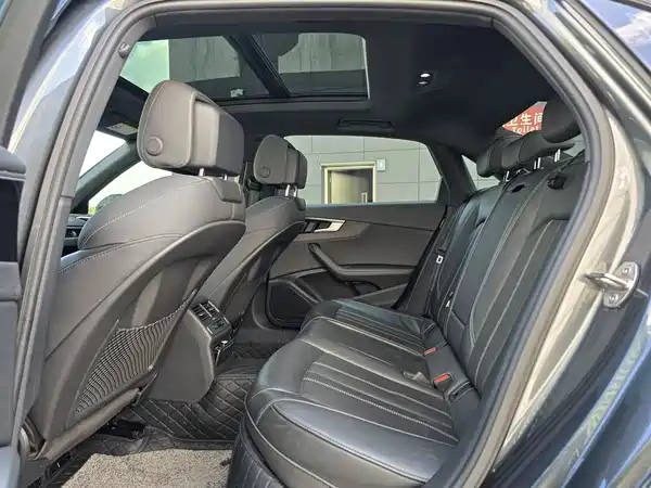 Audi A4L 2023
