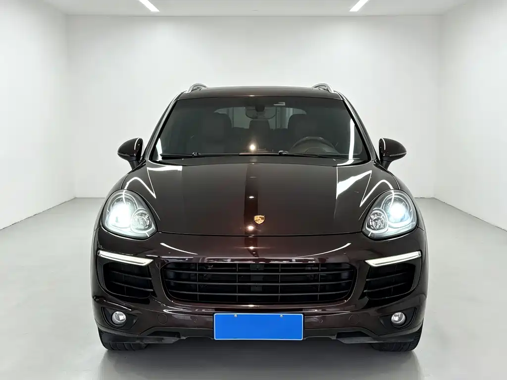 Porsche Cayenne 2016 — фото 2