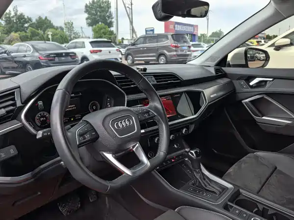 Audi Q3 2022
