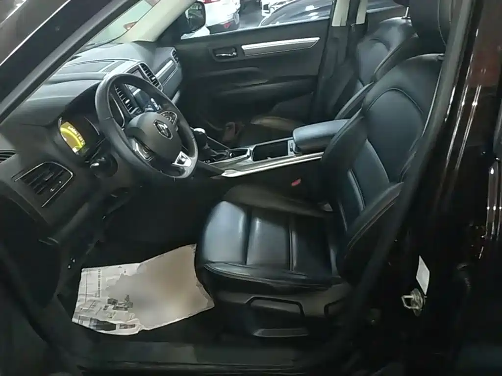 Renault Koleos 2018 — фото 15