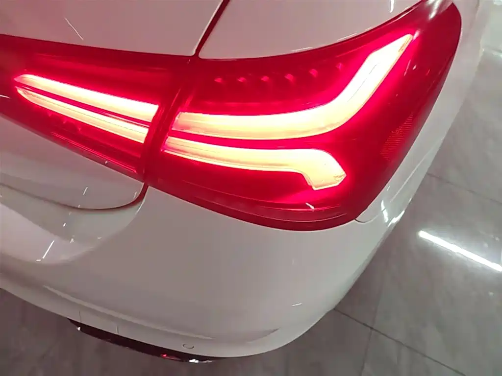 Mercedes-Benz A-Class 2021 — фото 8