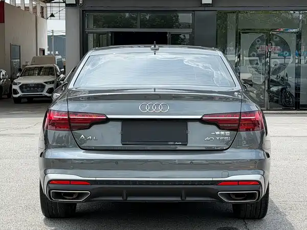 Audi A4L 2020
