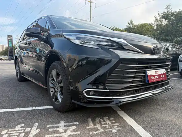 Toyota Sienna 2026