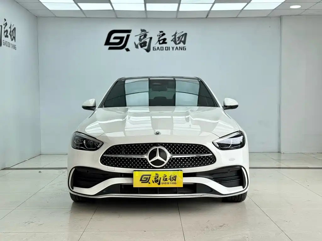 Mercedes-Benz C-Class 2024
