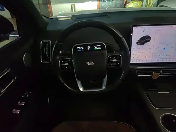 Li Auto L8 2023