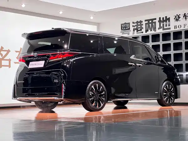 Toyota Vellfire 2025