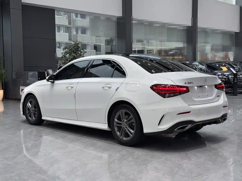 Mercedes-Benz A-Class 2021 — фото 9