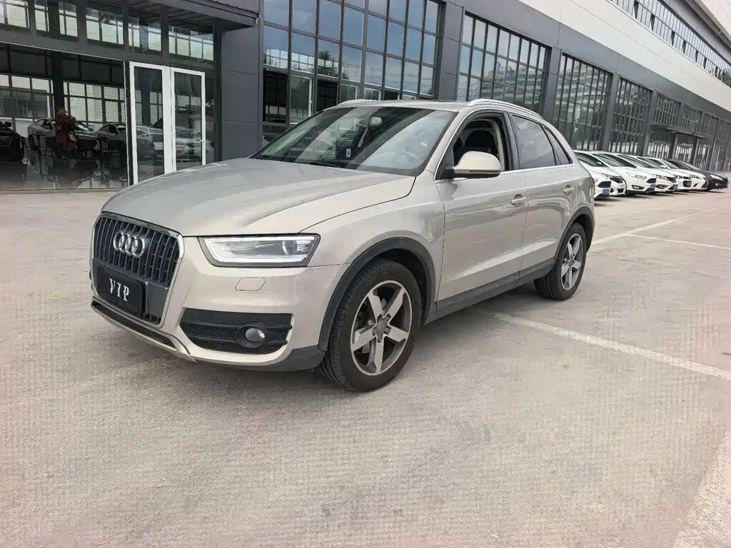 Audi Q3 2014 — фото 1