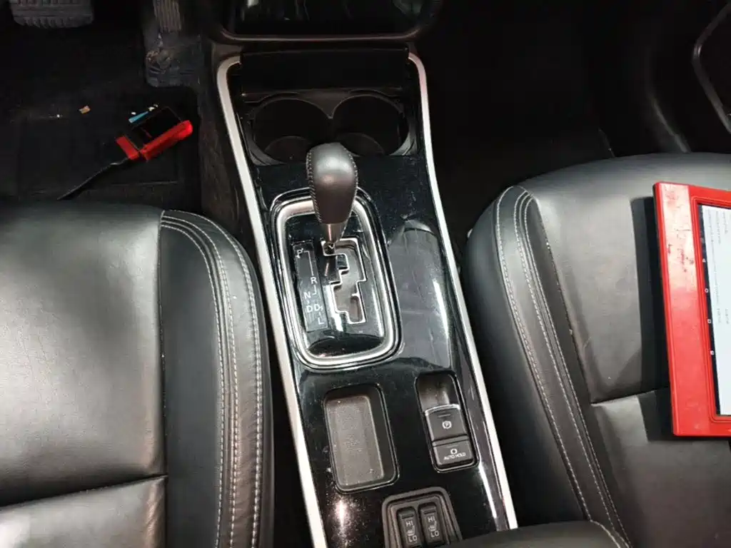 Mitsubishi Outlander 2020 — фото 14
