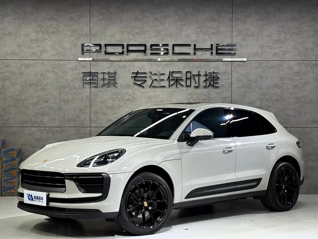 Porsche Macan 2022 — фото 1