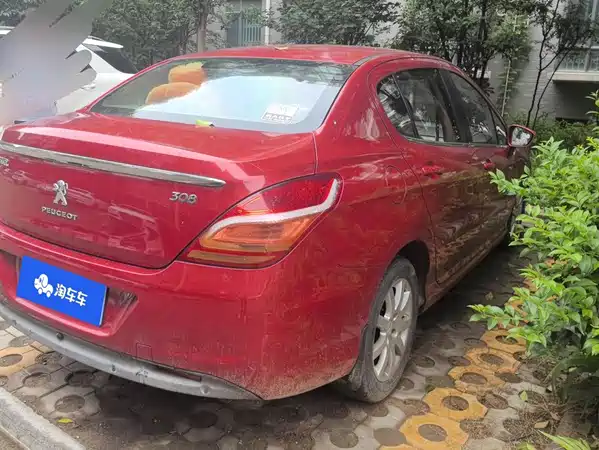 Peugeot 308 2012