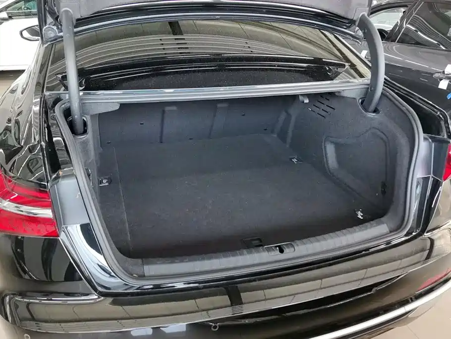Audi A6L 2023