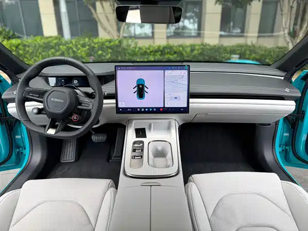 Xiaomi SU7 2025