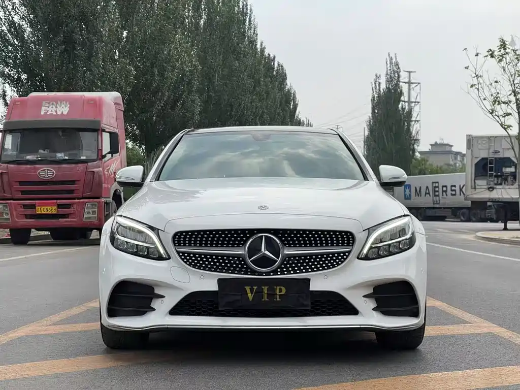 Mercedes-Benz C-Class 2018