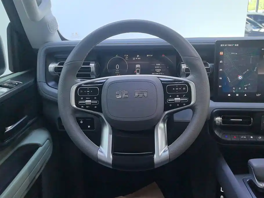 BAIC BJ40 Extended Range 2025 — фото 15