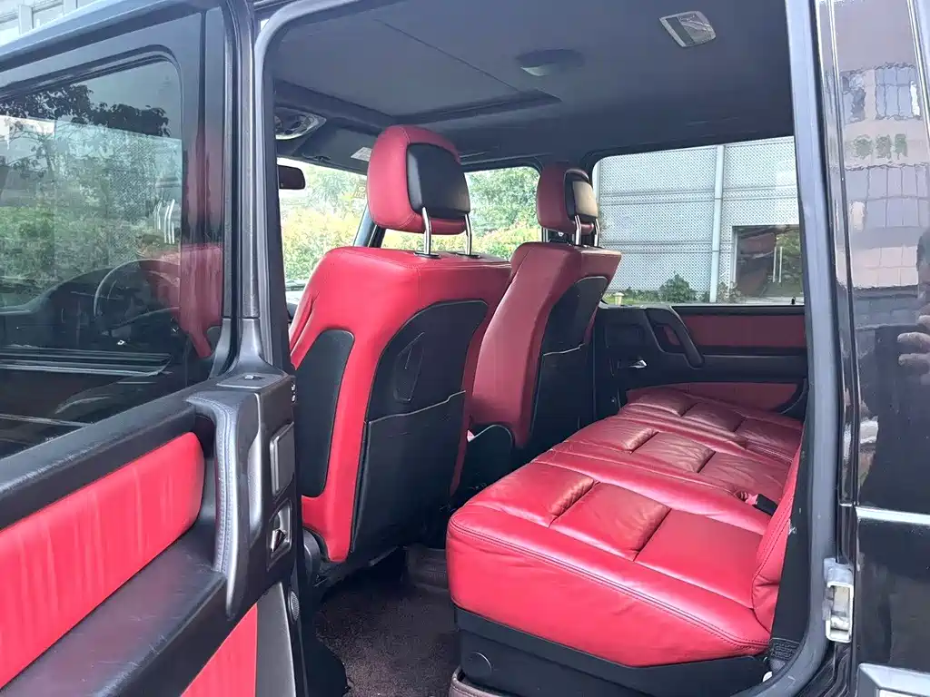 Mercedes-Benz G-Class AMG 2011 — фото 3