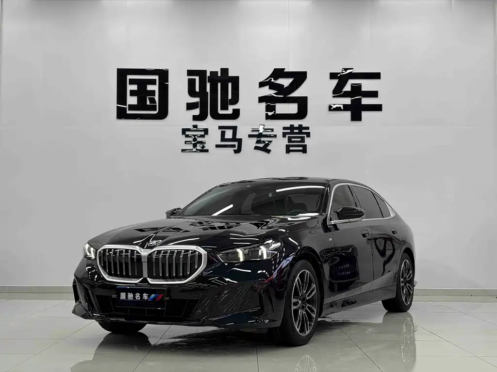 BMW 5 Series 2025