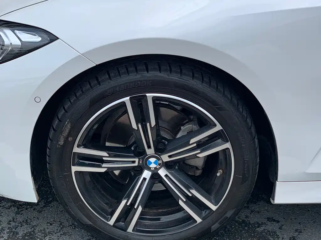 BMW 3 Series 2023 — фото 12