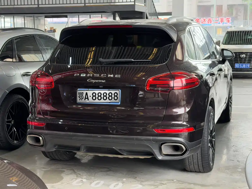 Porsche Cayenne 2016