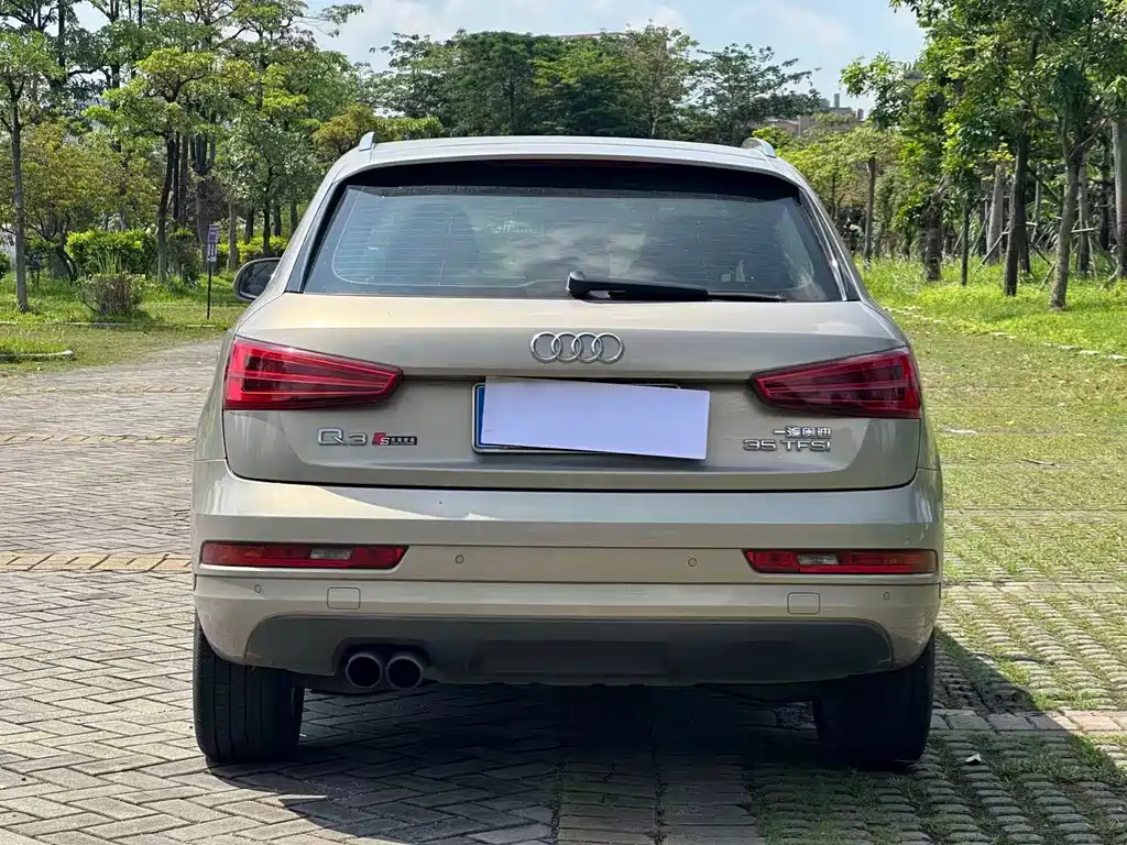 Audi Q3 2019 — фото 10