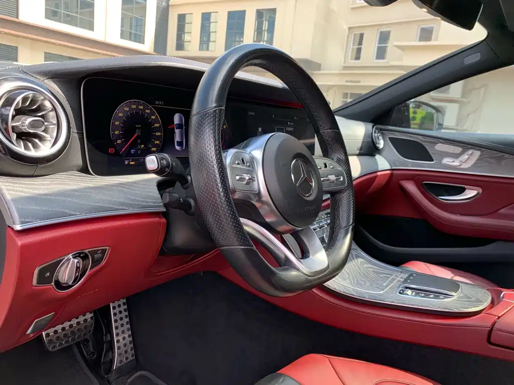 Mercedes-Benz CLS 2020 — фото 18