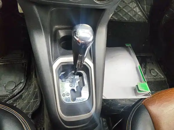 Peugeot 301 2015