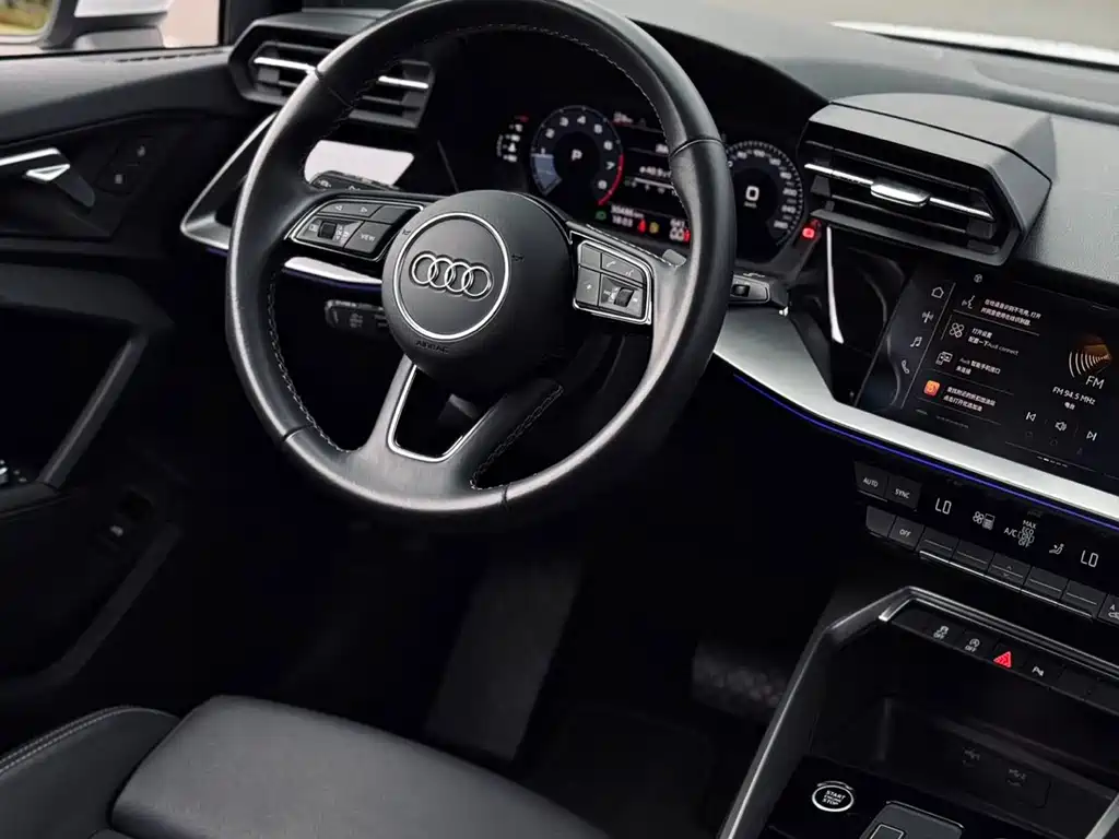 Audi A3 2025 — фото 11