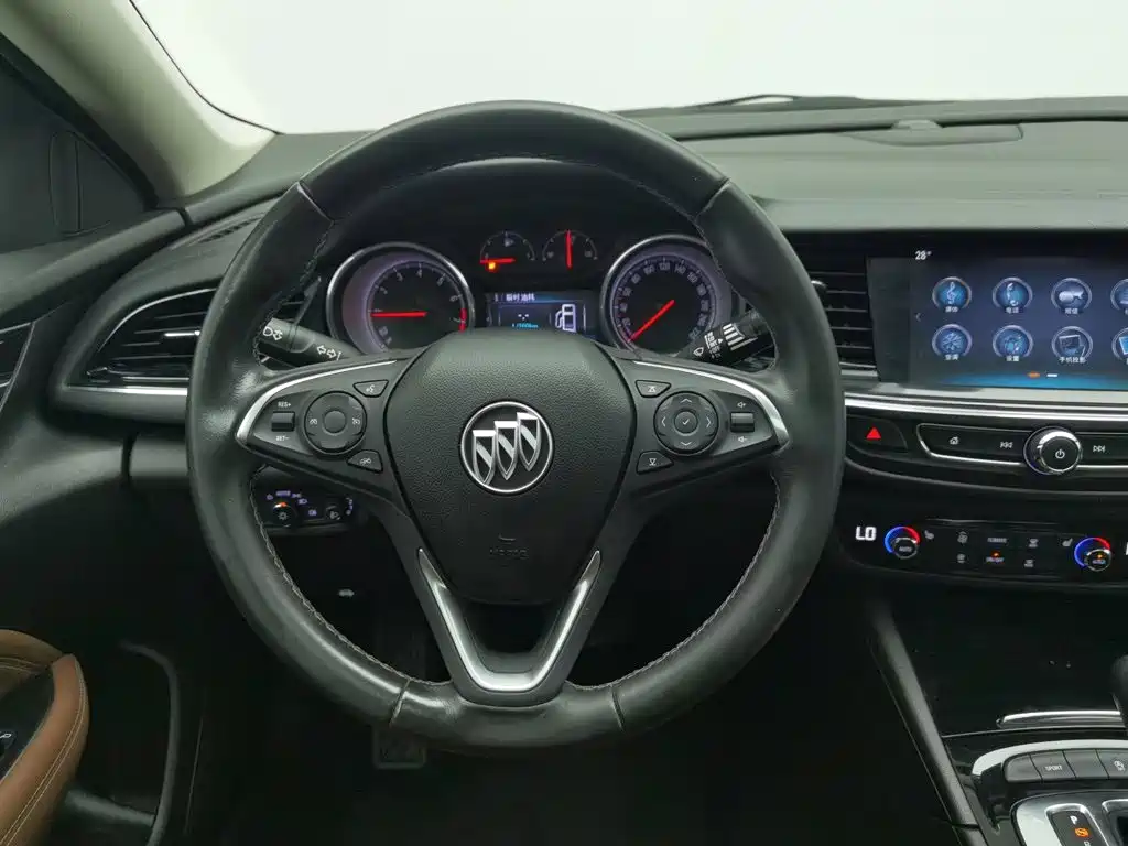 Buick Regal 2019 — фото 11