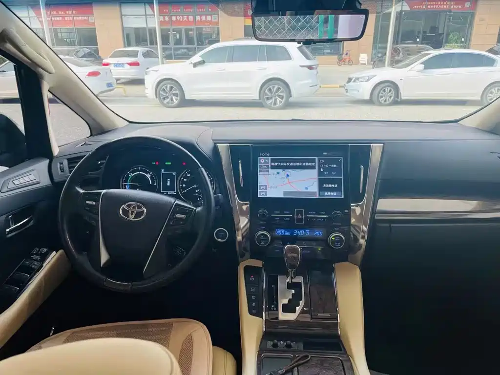 Toyota Vellfire 2022