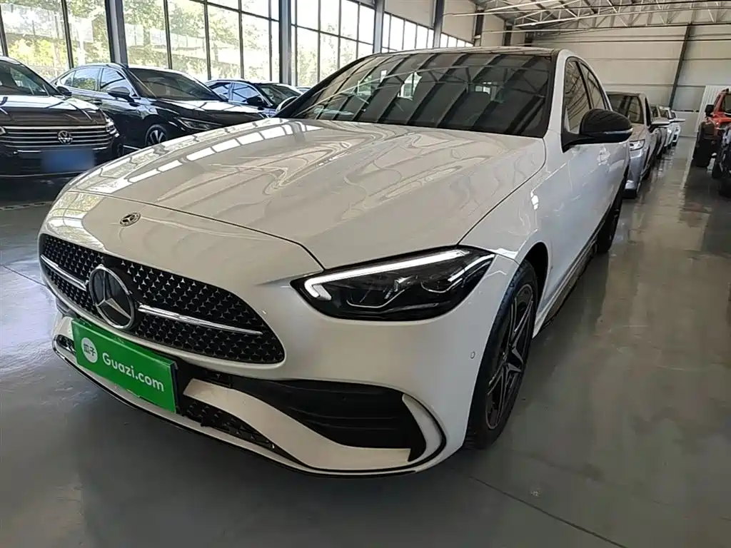 Mercedes-Benz C-Class 2025 — фото 2