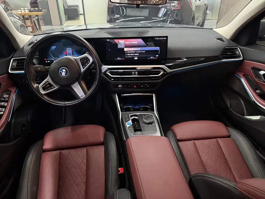 BMW i3 2022 — фото 8