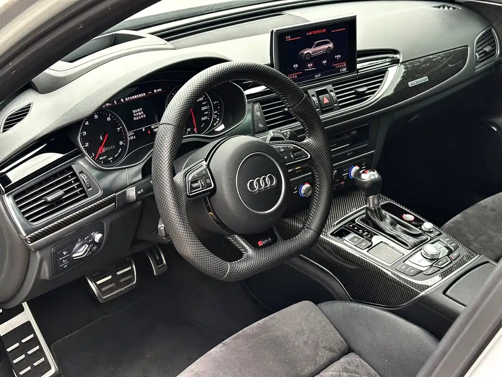 Audi RS 6 2017 — фото 5