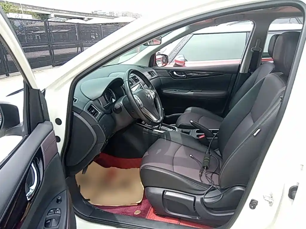 Nissan Tiida 2020 — фото 16
