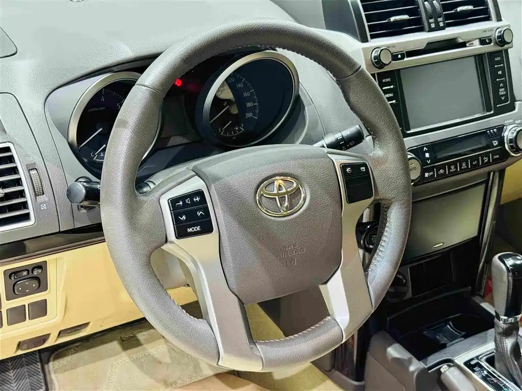 Toyota Prado 2017 — фото 12